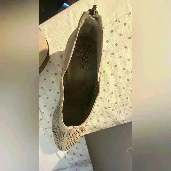 NWT Vince Camuto Booties - Picture 4 of 12